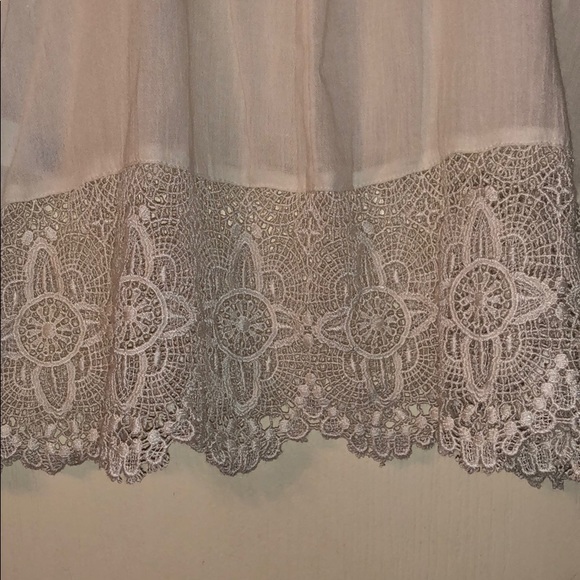 White tank top - Picture 3 of 5